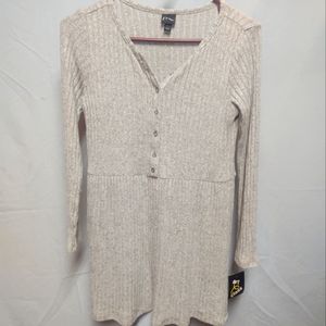 Girls shirt, size L (10/12), long sleeve, light weight with tags